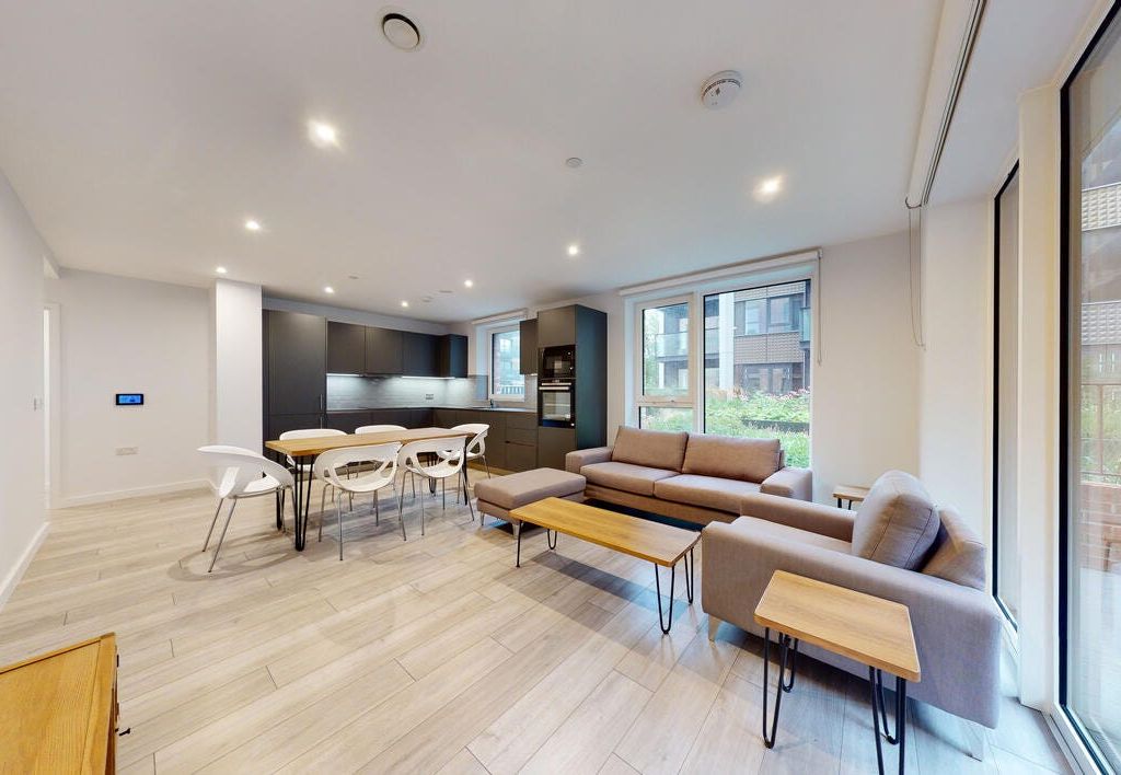 3 bed flat to rent in 2, New Lion Way, London SE17, £4,311 pcm Zoopla