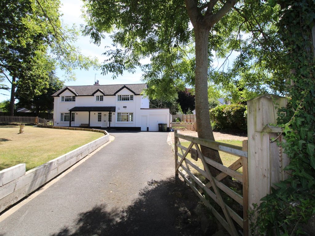 3 bed detached house for sale in Fremington, Barnstaple EX31 Zoopla