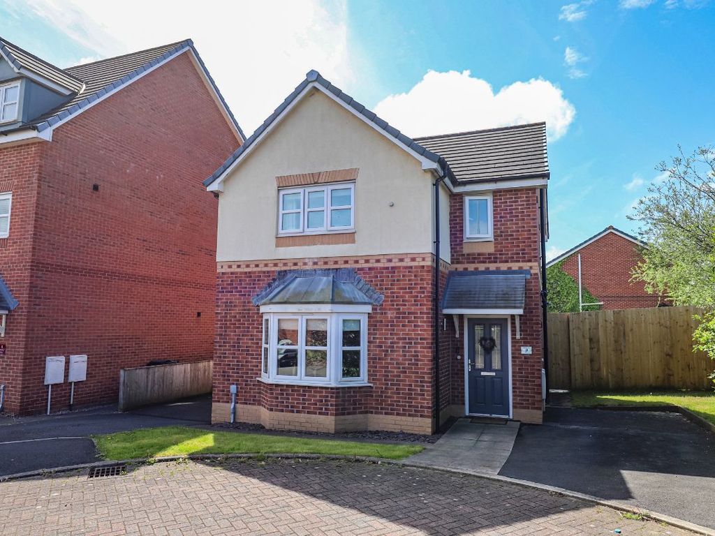 3 bed detached house for sale in Redwing Close, Heysham, Morecambe LA3