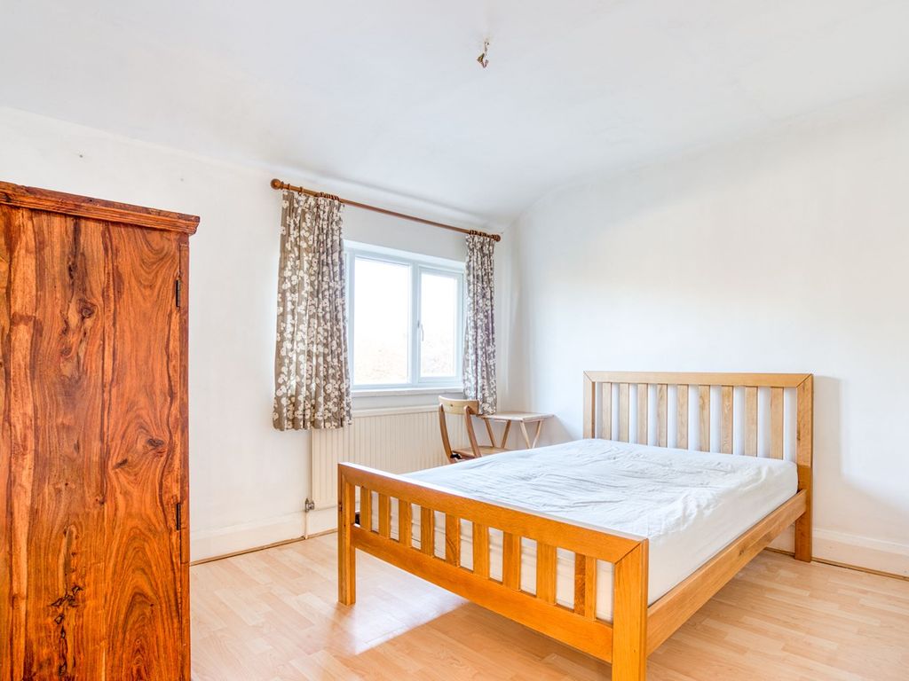 1 bed property to rent in Wistlea Crescent, Colney Heath, St Albans AL4