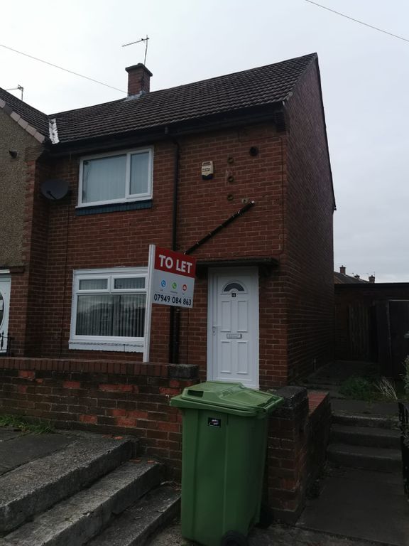2 bed semidetached house to rent in Cranberry Square, Sunderland SR5