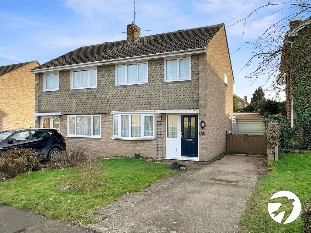 3 bed semidetached house for sale in Barfield, Sutton At Hone