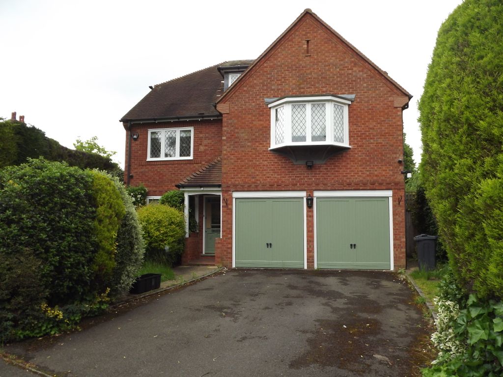 5 bed detached house to rent in The Boulevard, Sutton Coldfield B73, £