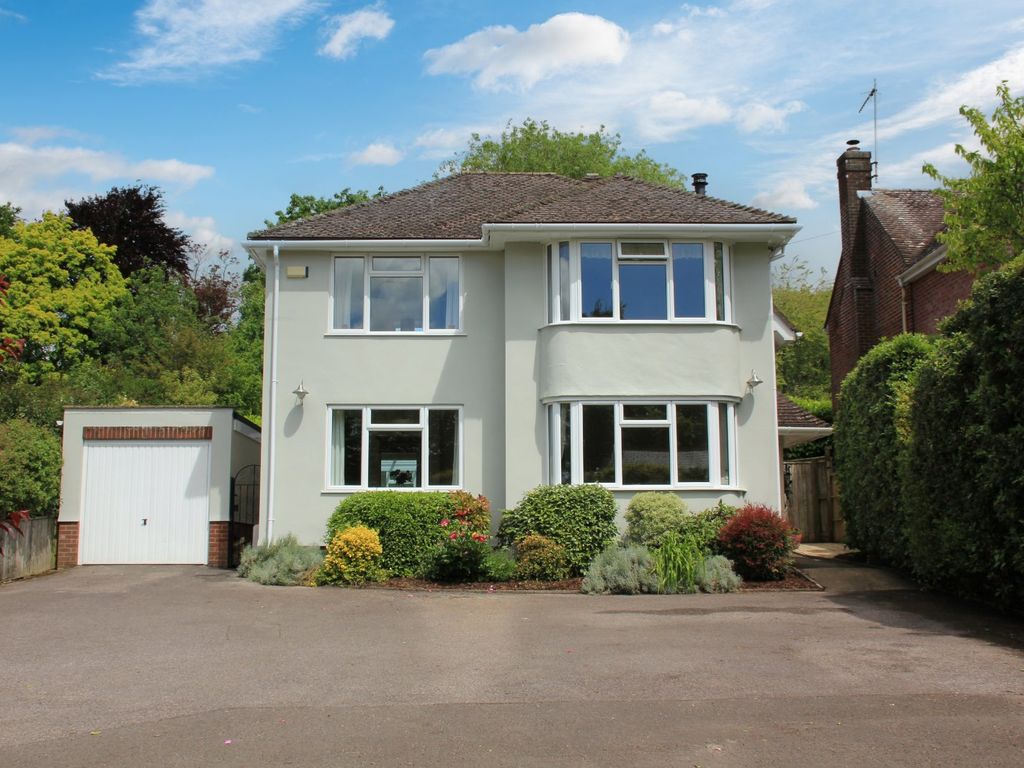 5 bed detached house for sale in Coombe Road, Salisbury SP2, £775,000 Zoopla