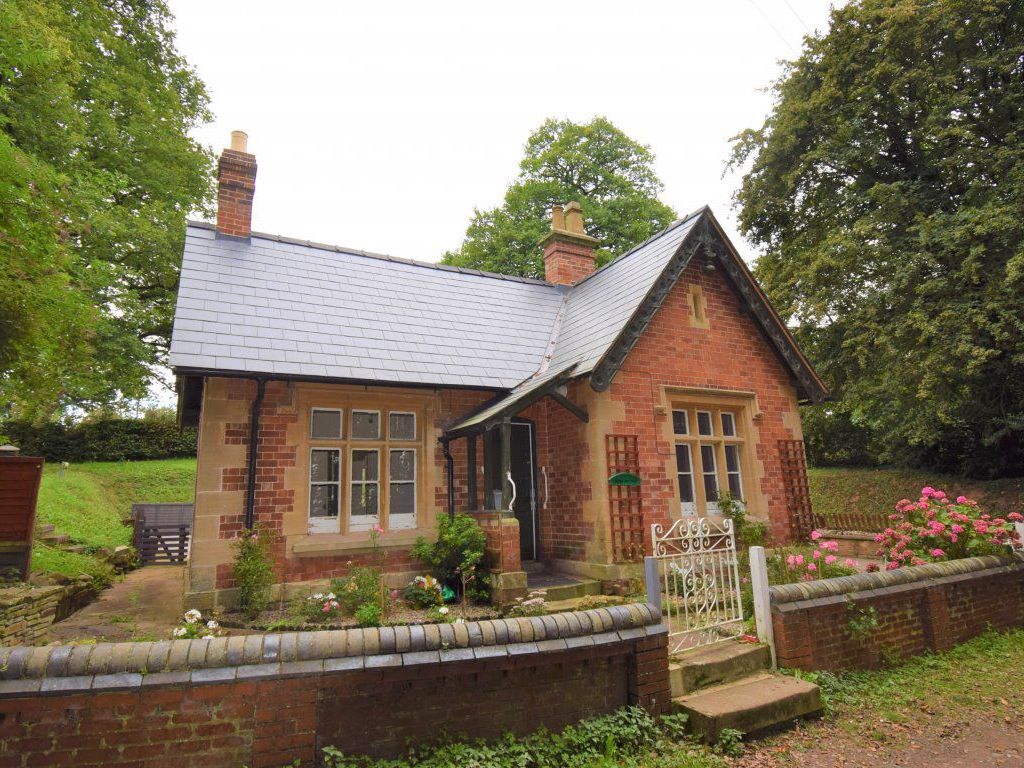 2 bed detached house to rent in Stretton Sugwas, Hereford HR4, £795 pcm