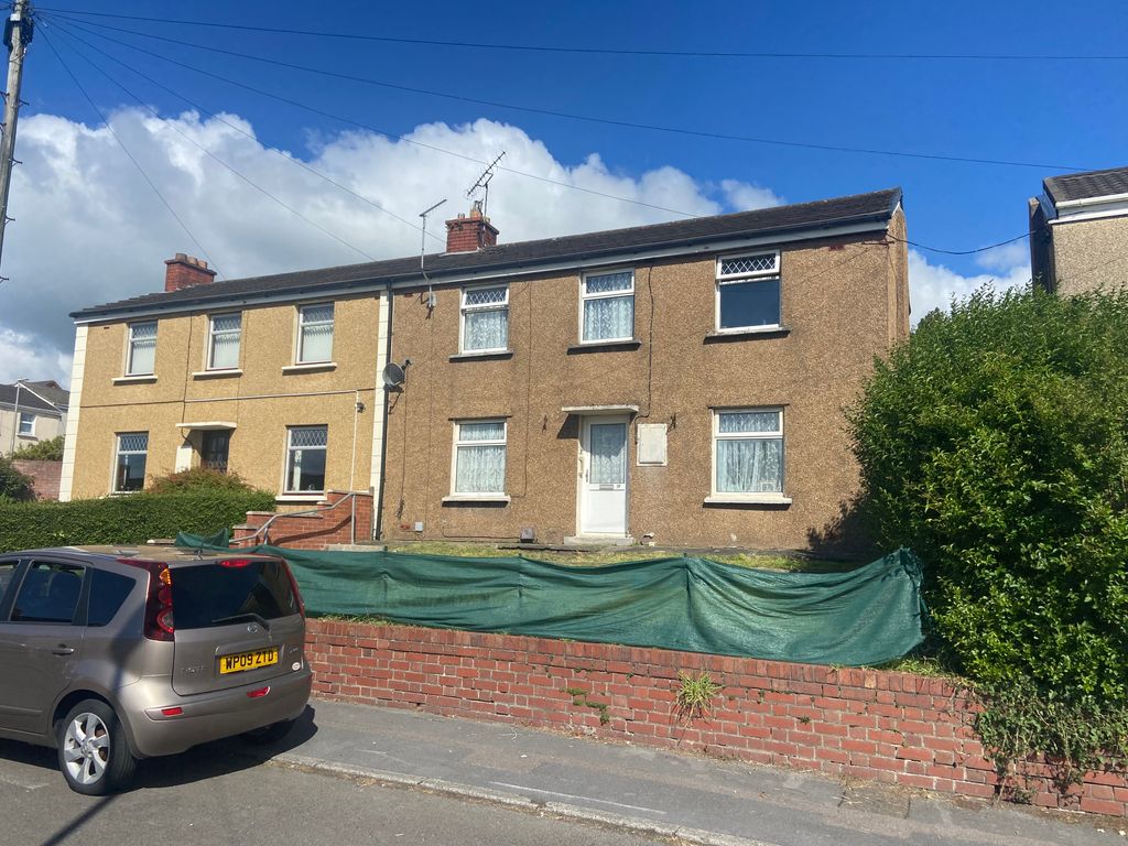3 bed semidetached house for sale in Arfyn Avenue, Llanelli SA15 Zoopla