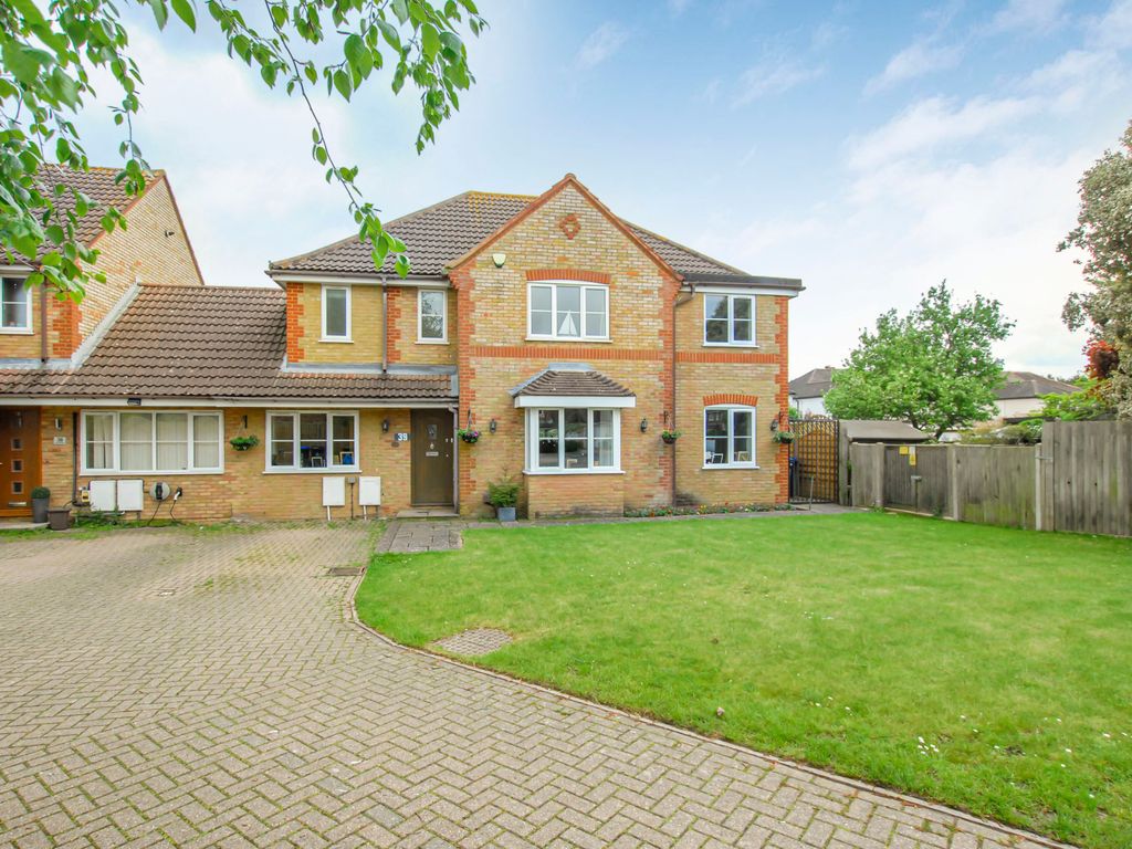 4 bed linkdetached house for sale in Martindale, Iver SL0 Zoopla