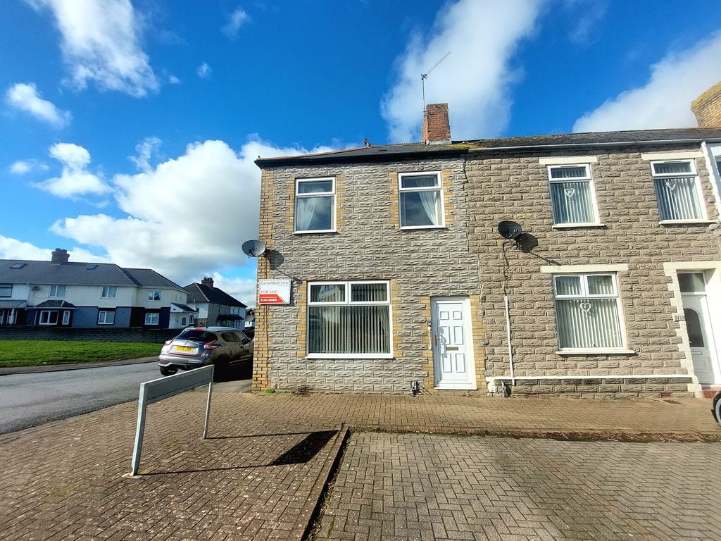 2 bed end terrace house for sale in Gilbert Street, Barry CF63 Zoopla