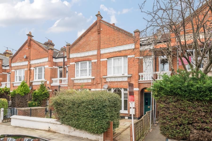 1 bed flat to rent in Cavendish Road, Clapham SW12, £1,900 pcm Zoopla