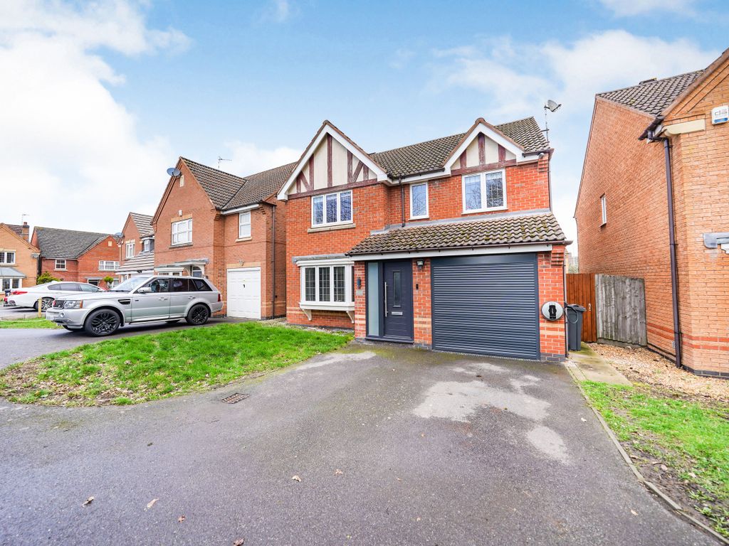 4 bed detached house for sale in Roecliffe Close, Bradgate Heights