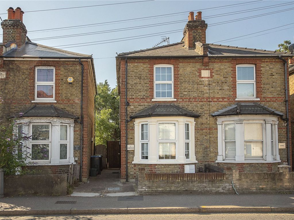 3 bed semidetached house for sale in Norbury Villas, Hawks Road