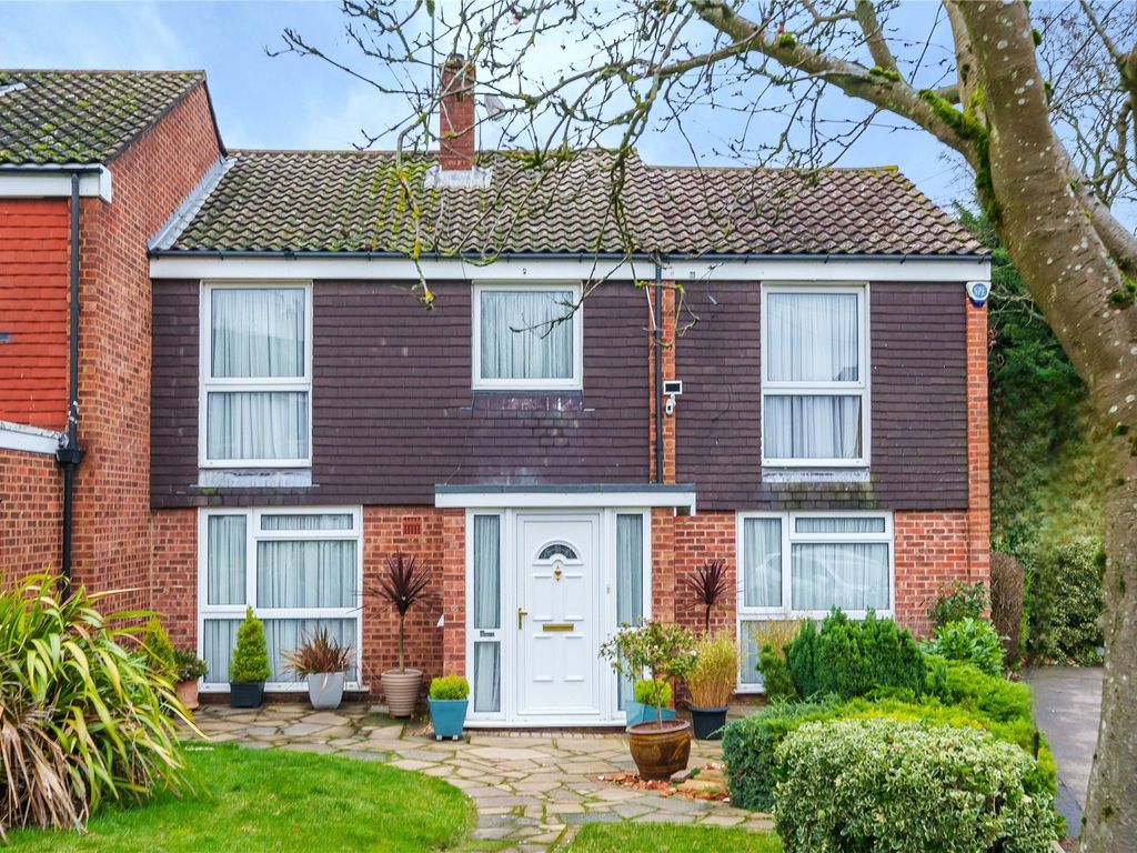 4 bed end terrace house for sale in Red Cedars Road, Orpington BR6, £