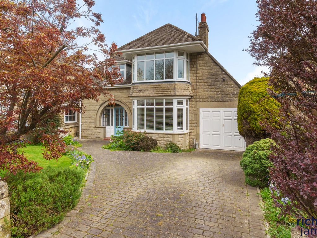 3 Bed Detached House For Sale In Corby Avenue Lakeside Swindon 3-bed-detached-house-for-sale-in-corby-avenue-lakeside-swindon