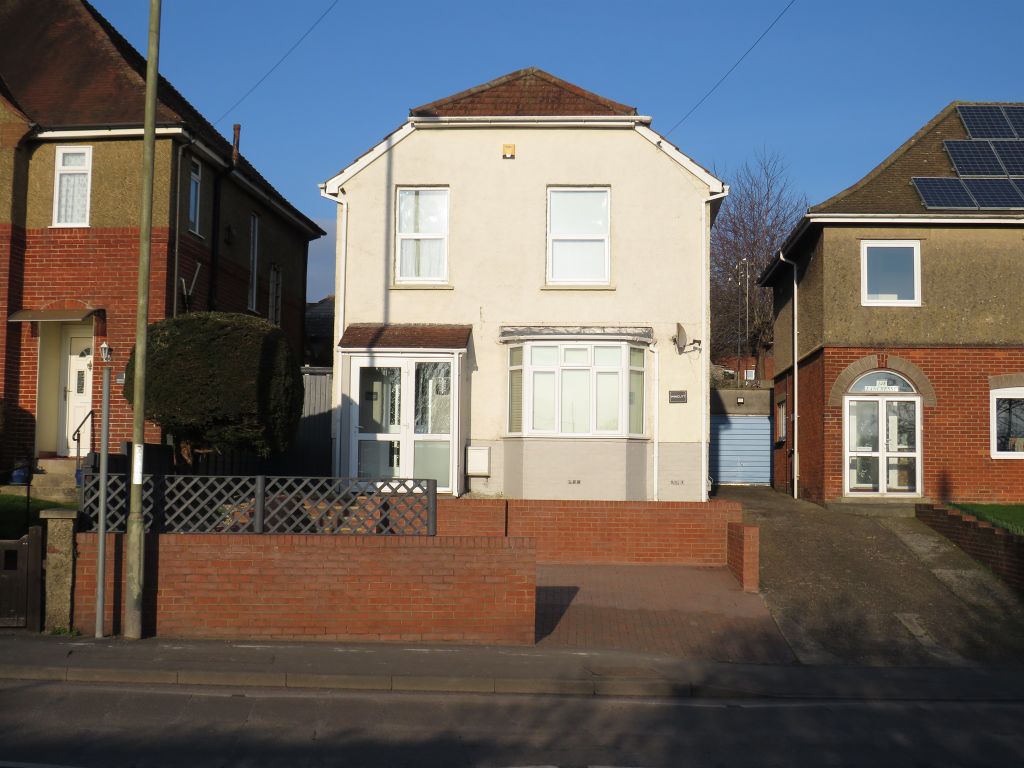 3 bed detached house for sale in Wilton Road, Salisbury SP2 Zoopla
