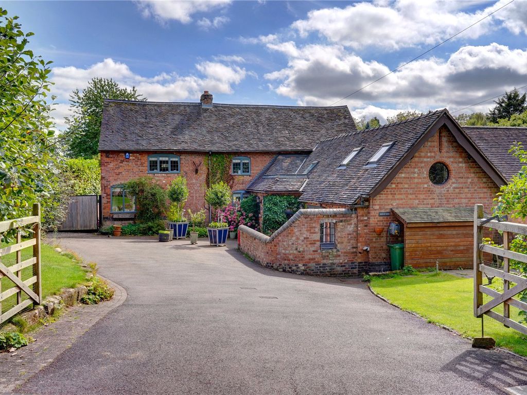 4 bed detached house for sale in Dale Lane, Lickey End, Worcestershire