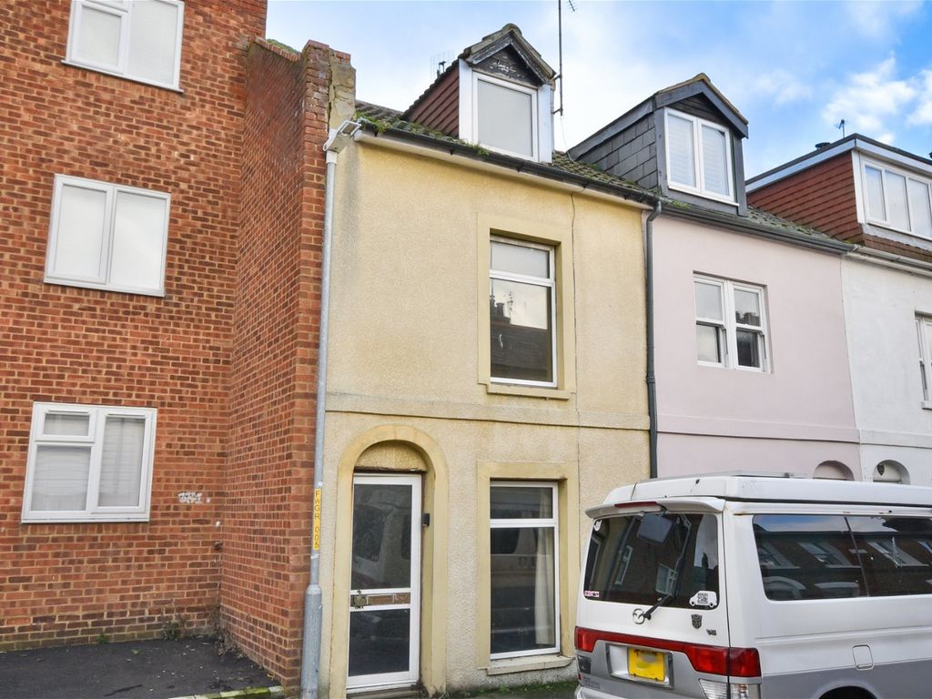 3 bed terraced house for sale in Woodlawn Street, Whitstable CT5, £