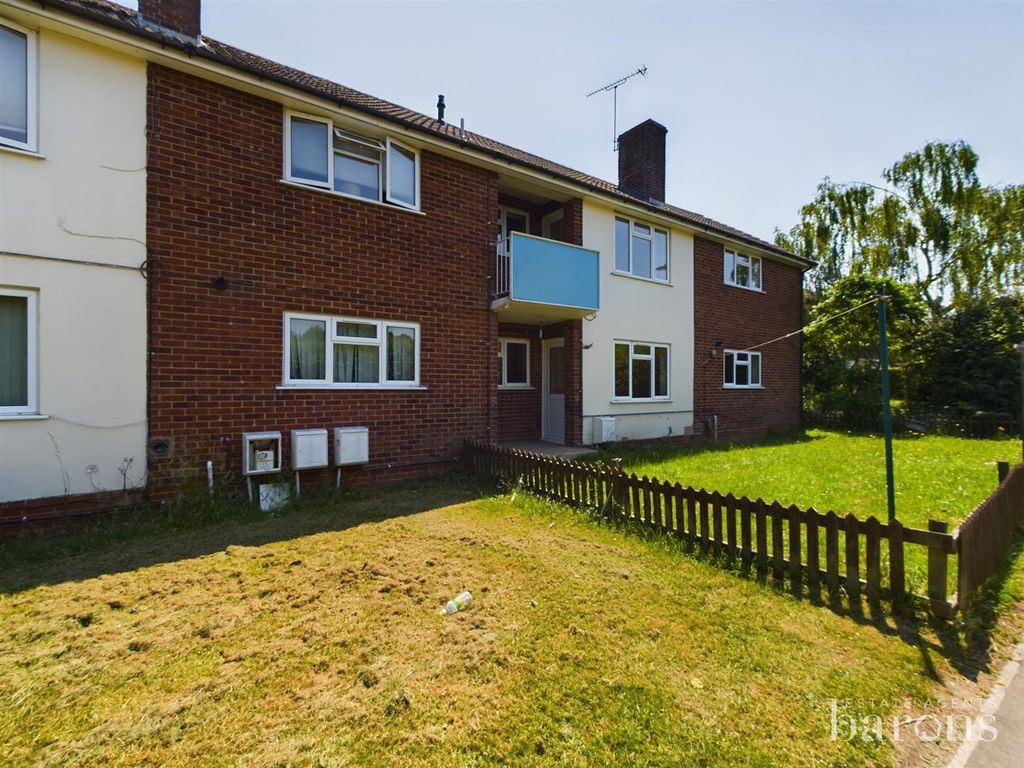 2 bed flat for sale in Pinkerton Road, South Ham, Basingstoke RG22 Zoopla