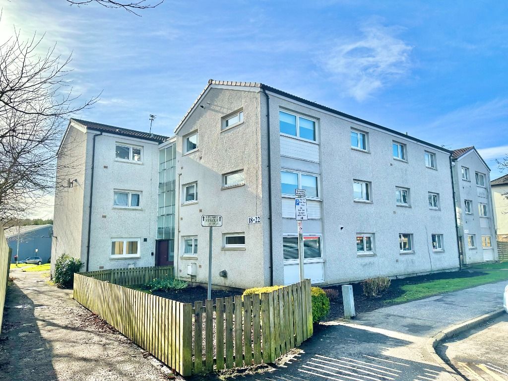 1 bed flat for sale in Stuart Street, The Village, East Kilbride G74, £