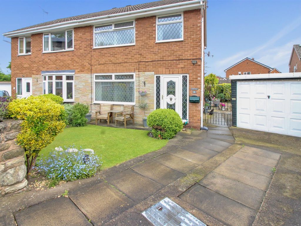 3 bed semidetached house for sale in Hopewell Terrace, Kippax, Leeds
