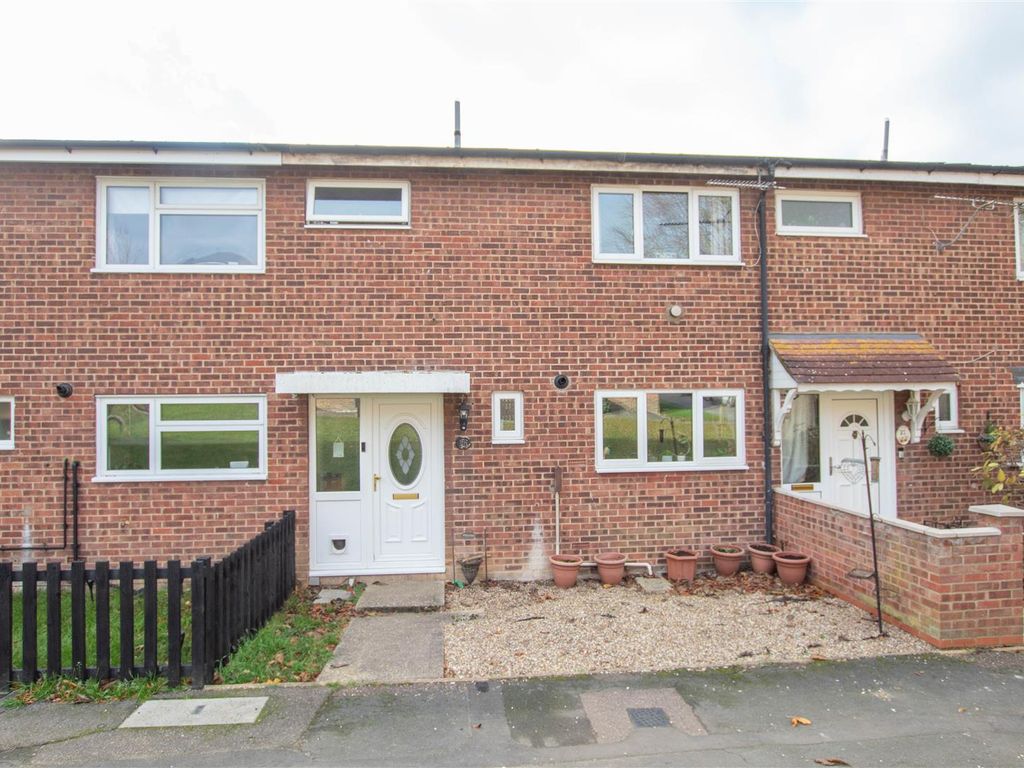 3 bed terraced house for sale in Pakenham Place, Haverhill CB9, £