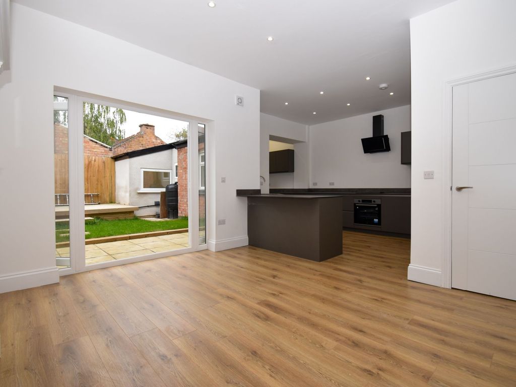 Holbrook Road, Knighton, Leicester LE2  