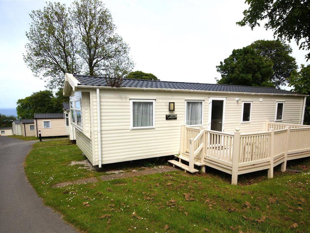 2 bed mobile/park home for sale in Bideford Bay Holiday Park, Bucks