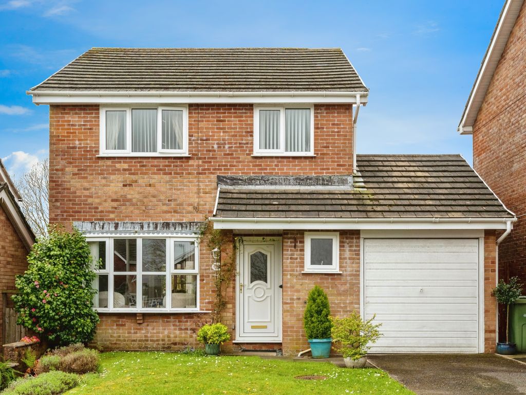3 bed detached house for sale in Squirrel Walk, Fforest, Pontarddulais