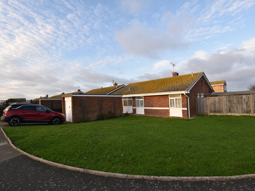 3 bed detached bungalow for sale in Springfield Road, Cliftonville