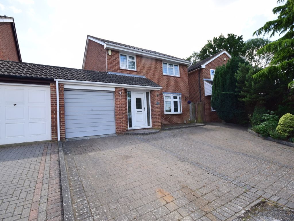 4 bed detached house to rent in Lords Wood Lane, Chatham ME5 Zoopla