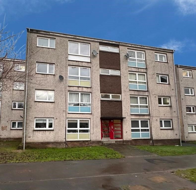 2 bed flat for sale in Court, Burnbank, Hamilton ML3, £57,000