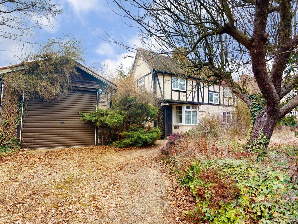 2 bed detached house for sale in Tilkey Road, Coggeshall CO6 Zoopla