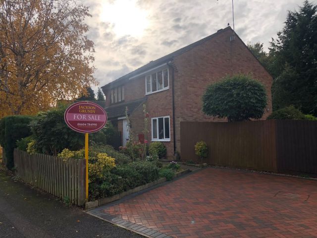 Barley Hill Road, Southfields, Northampton NN3  