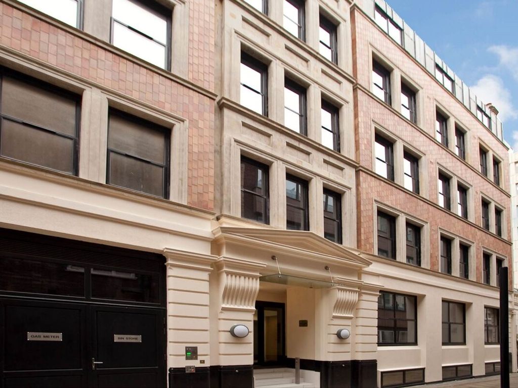 Red Lion Court, London EC4A  