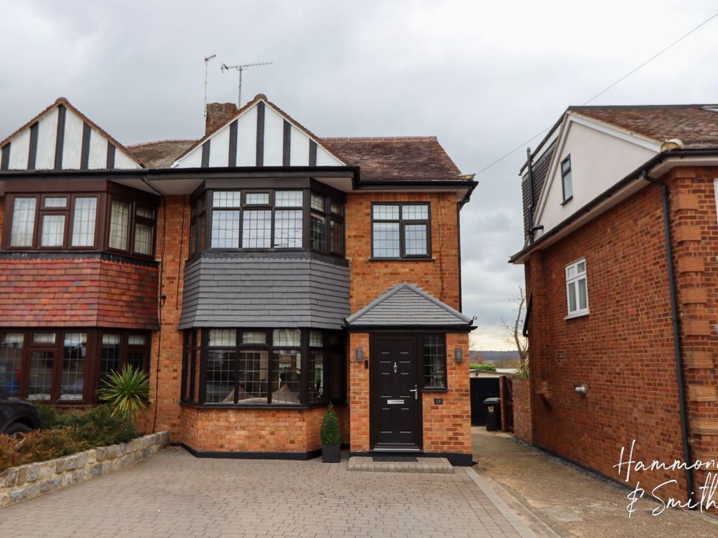 4 bed semidetached house for sale in Stewards Close, Epping CM16 Zoopla