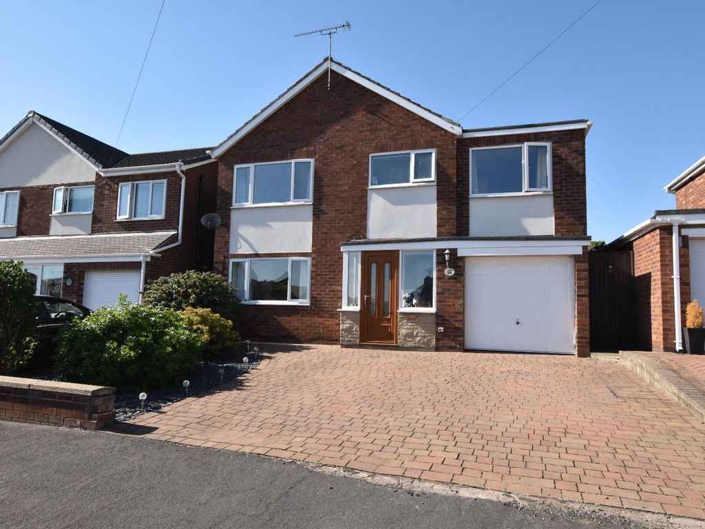4 bed detached house for sale in Windsor Crescent, Bottesford