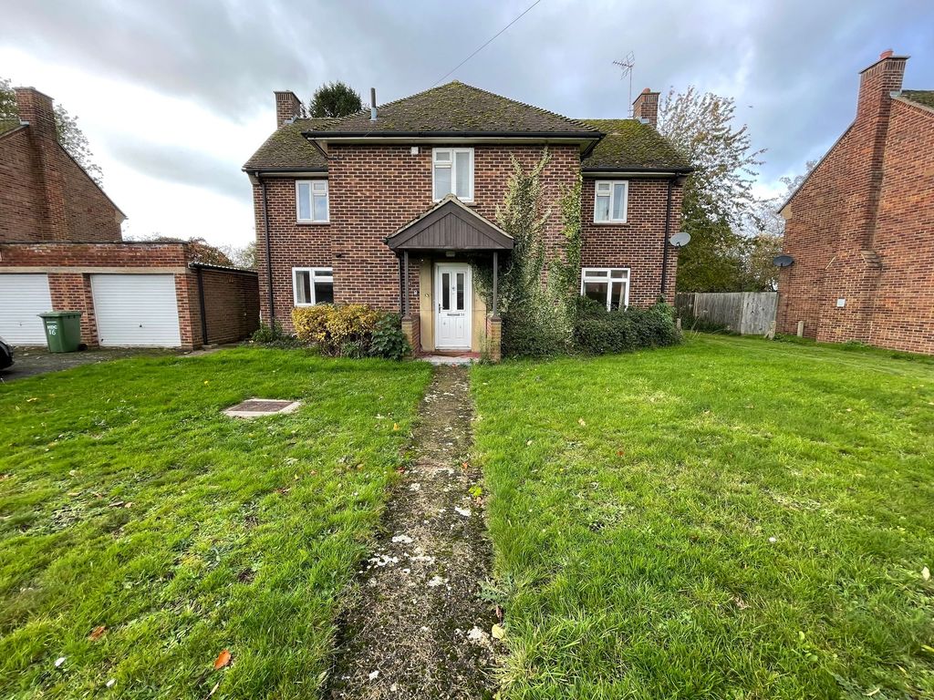 4 bed detached house to rent in Montagu Road, Brampton PE28, £1,425 pcm