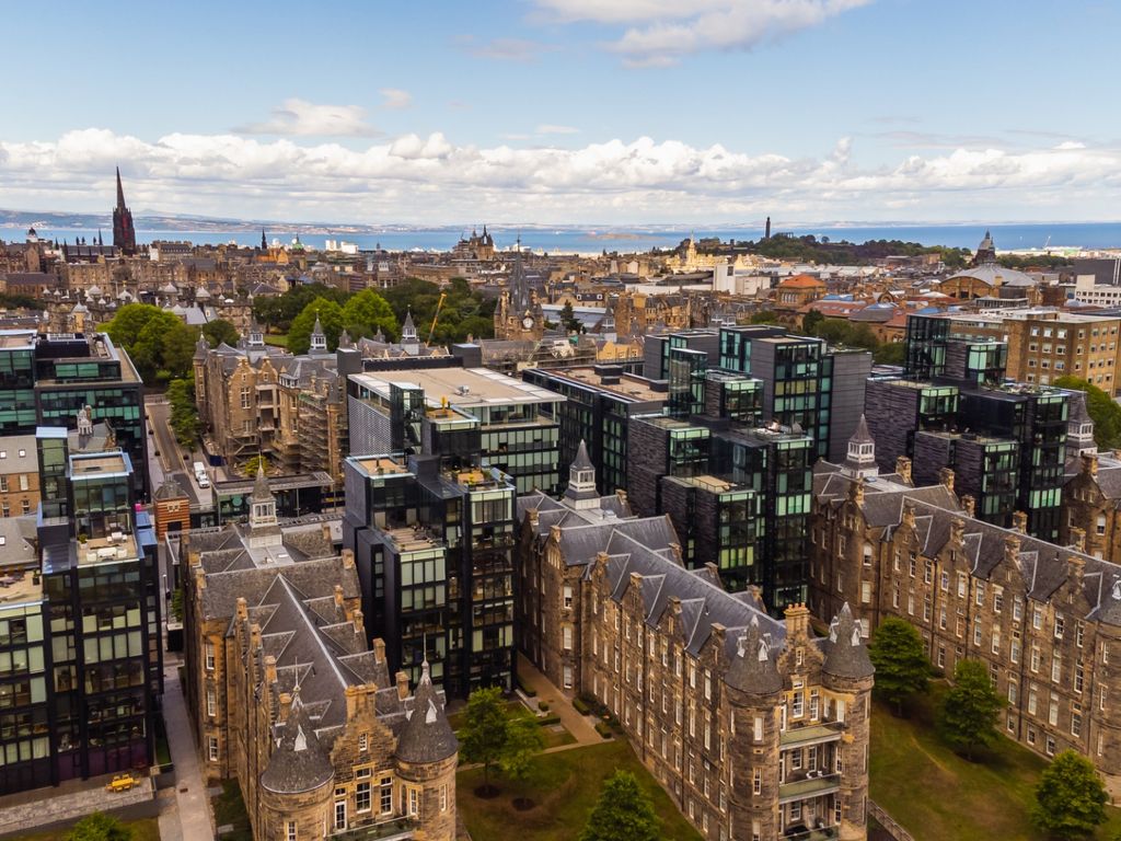 1 bed flat for sale in Simpson Loan, Quartermile, Edinburgh EH3, £