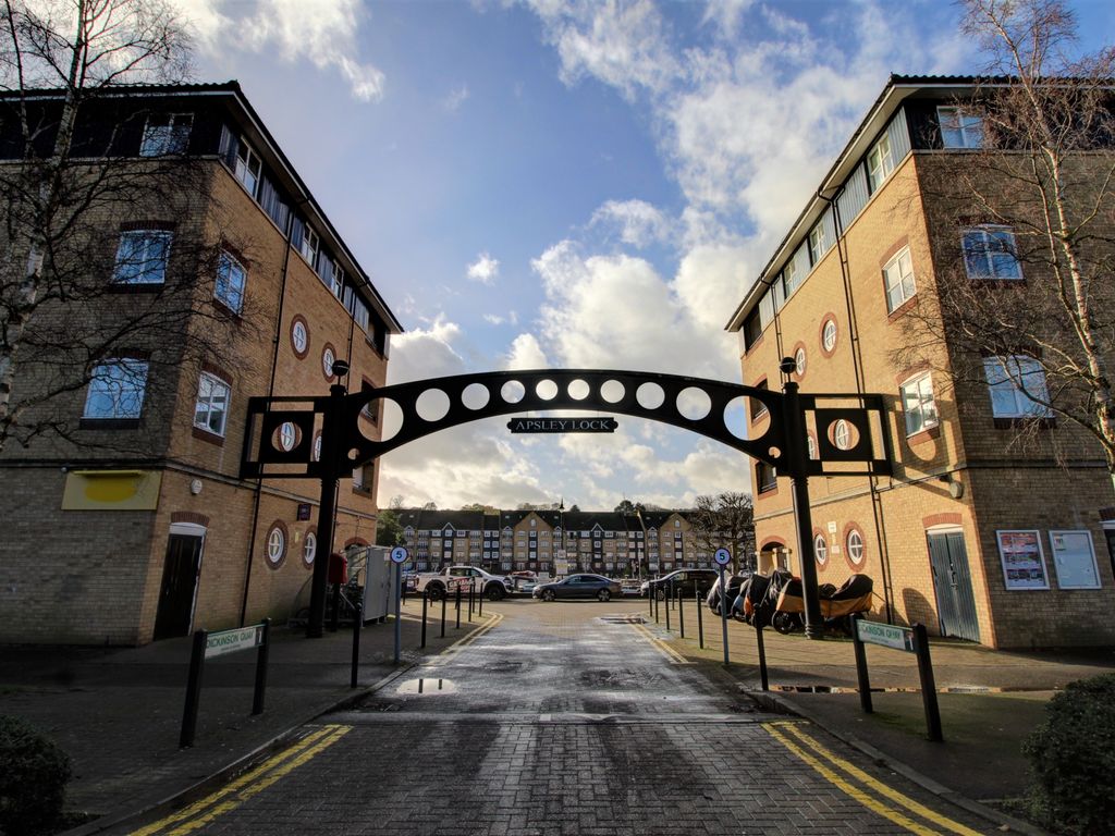 Evans Wharf Hemel Hempstead HP3  