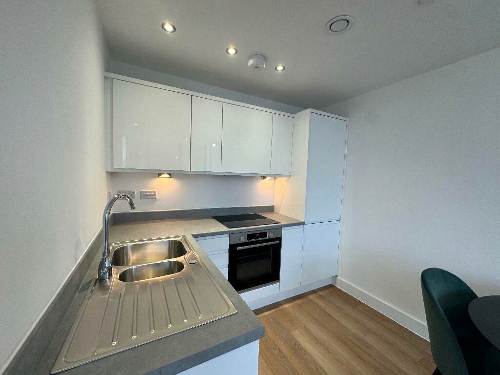 1 bed flat to rent in Talbot Road, Manchester M16, £1,000 pcm Zoopla