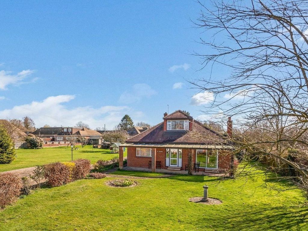 2 bed detached bungalow for sale in Sole Street, Cobham, Gravesend DA12