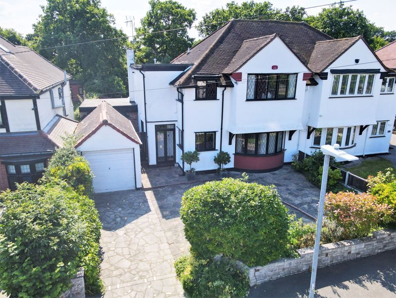3 bed semidetached house for sale in Grange Crescent, Chigwell IG7, £900,000 Zoopla