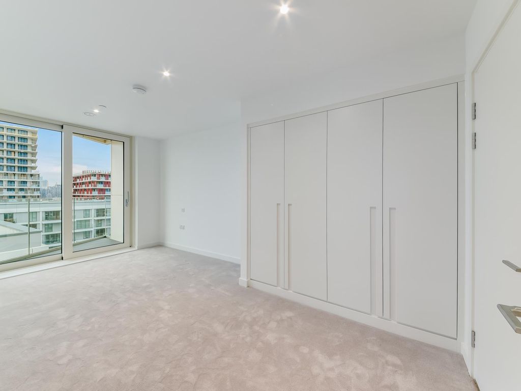 1 bed flat for sale in North Woolwich Road, Royal Docks, London E16, £