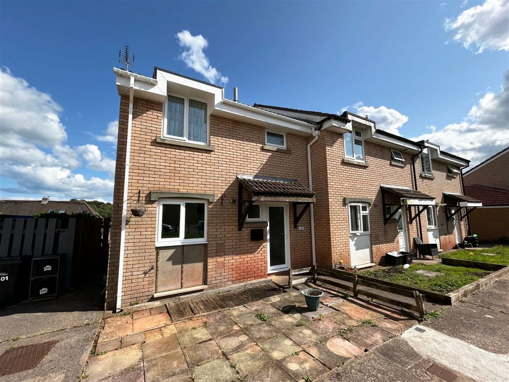 3 bed end terrace house for sale in Queen Elizabeth Drive, Paignton TQ3