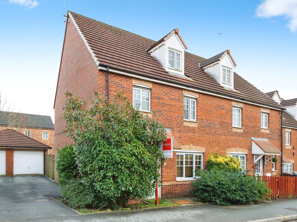 4 bed semidetached house for sale in Charminster Drive, Manchester