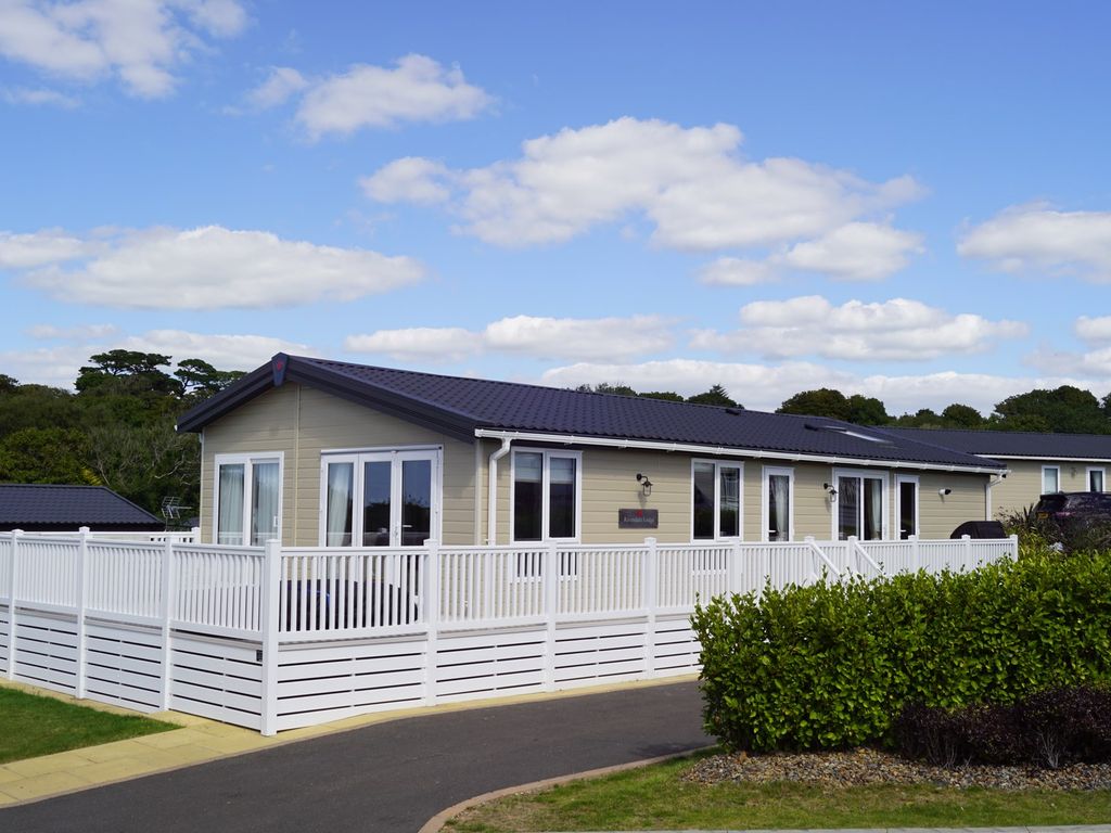Ps-Pentire Coastal Holiday Park, Bude, Cornwall EX23  