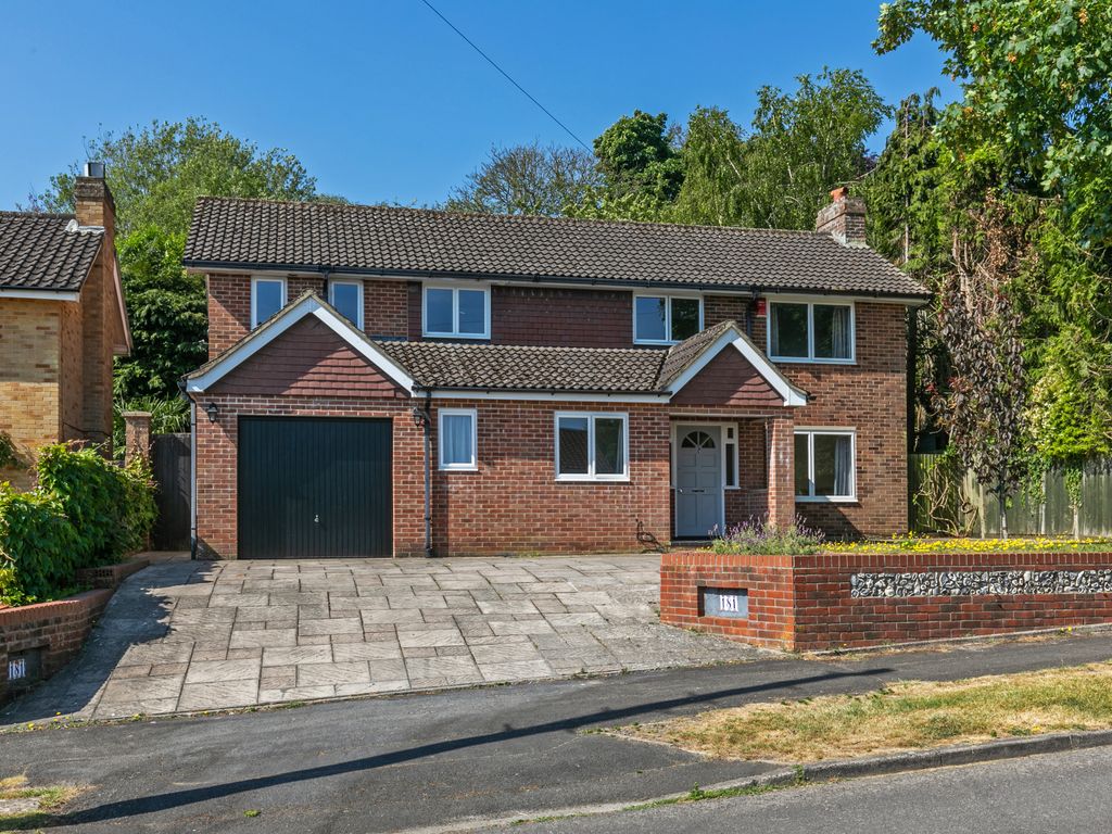 4 bed detached house for sale in Teg Down Meads, Winchester SO22, £