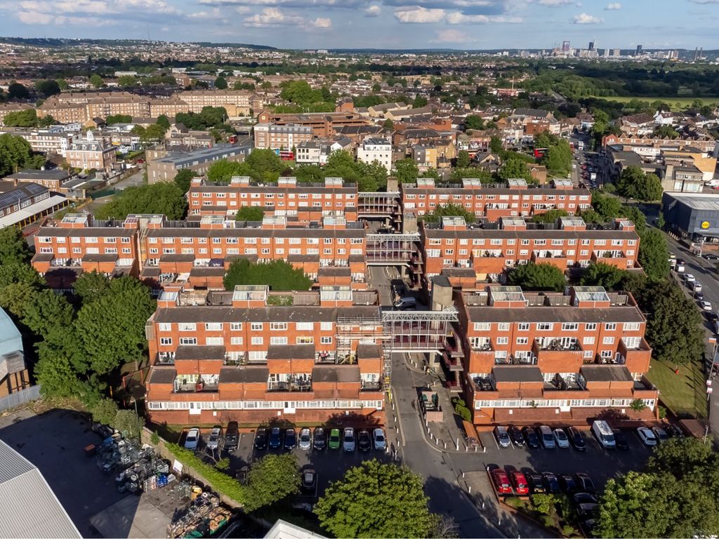 Chart House, Sadler Close, Mitcham CR4  