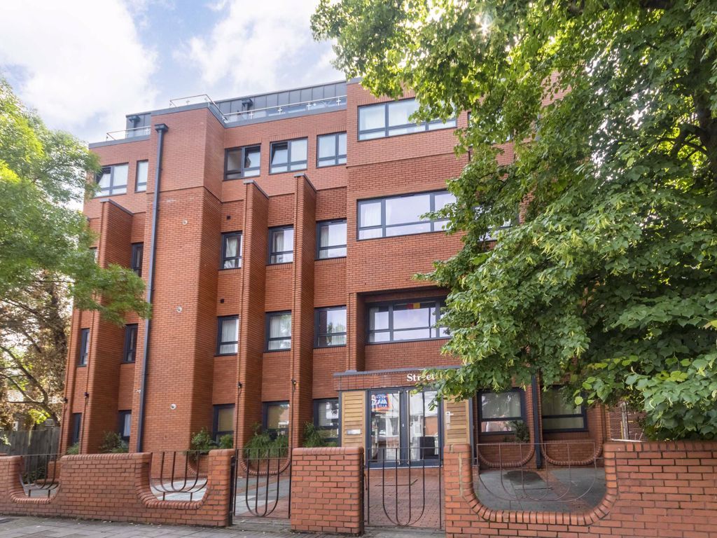 1 bed flat to rent in High Street, Feltham TW13 Zoopla