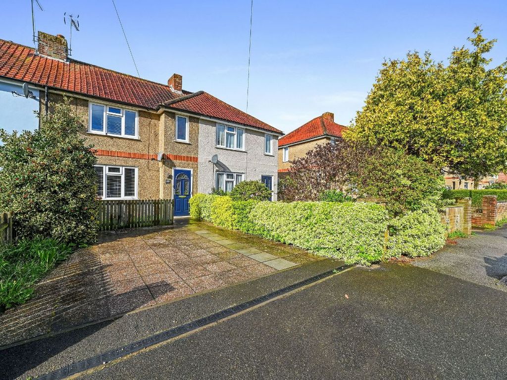 2 bed terraced house for sale in Edwin Avenue, Woodbridge IP12, £