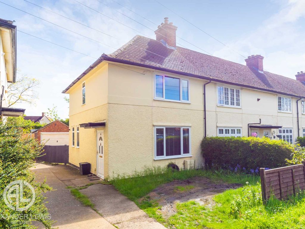 2 bed end terrace house for sale in Pixmore Ave, Letchworth Garden City